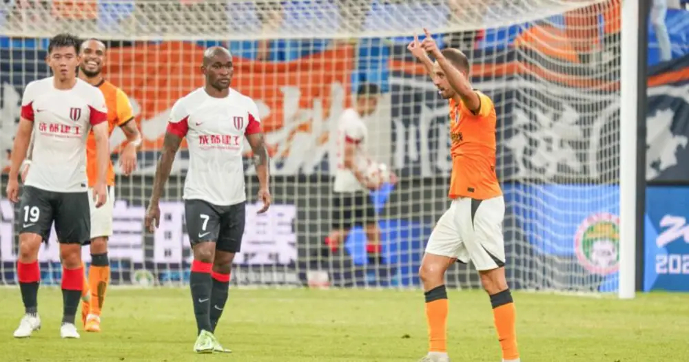 皇马引援新目标：瞄准拜仁核心中卫，转会窗口挑战重重